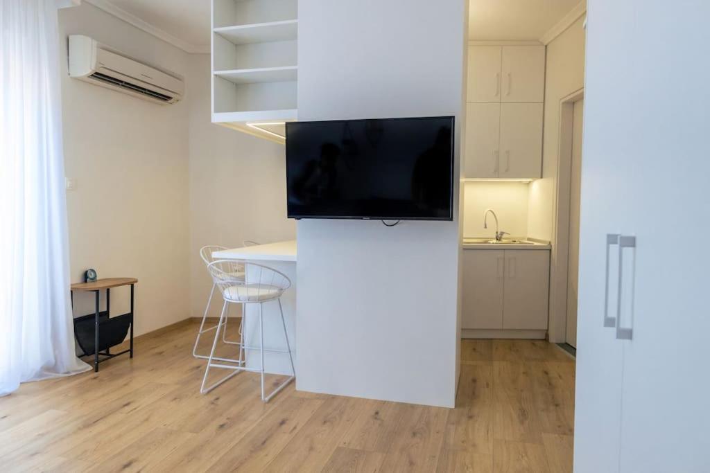 Cozy Studio In The Heart Of City Комотини Экстерьер фото
